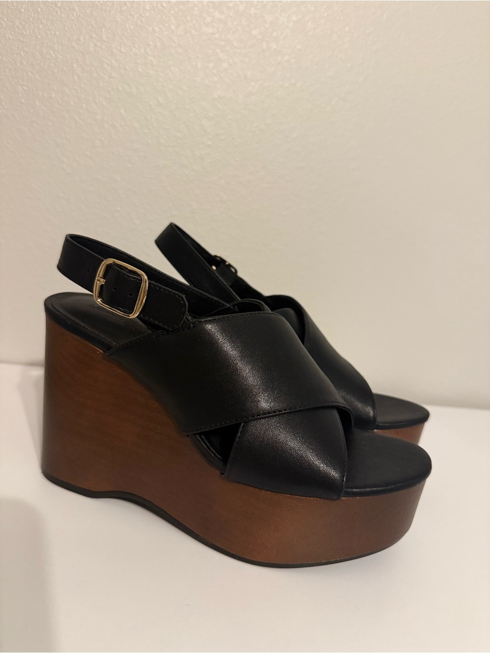 Universal Thread Black Leather Crisscross Slingback Wedge Sandals